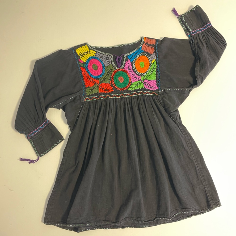 Gauzy Cotton Huipil Mexican Embroidered Top Black‎ 3/4 S